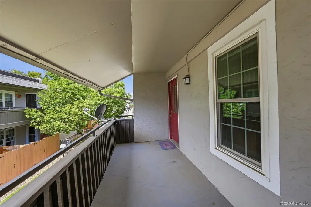 7110 S Gaylord Street Centennial CO 80122