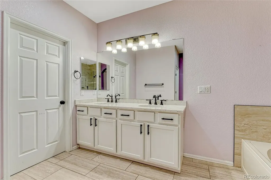 8144 S Algonquian Circle Aurora CO 80016