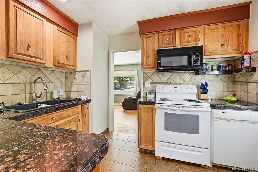 3025 S Delaware Street Englewood CO 80110