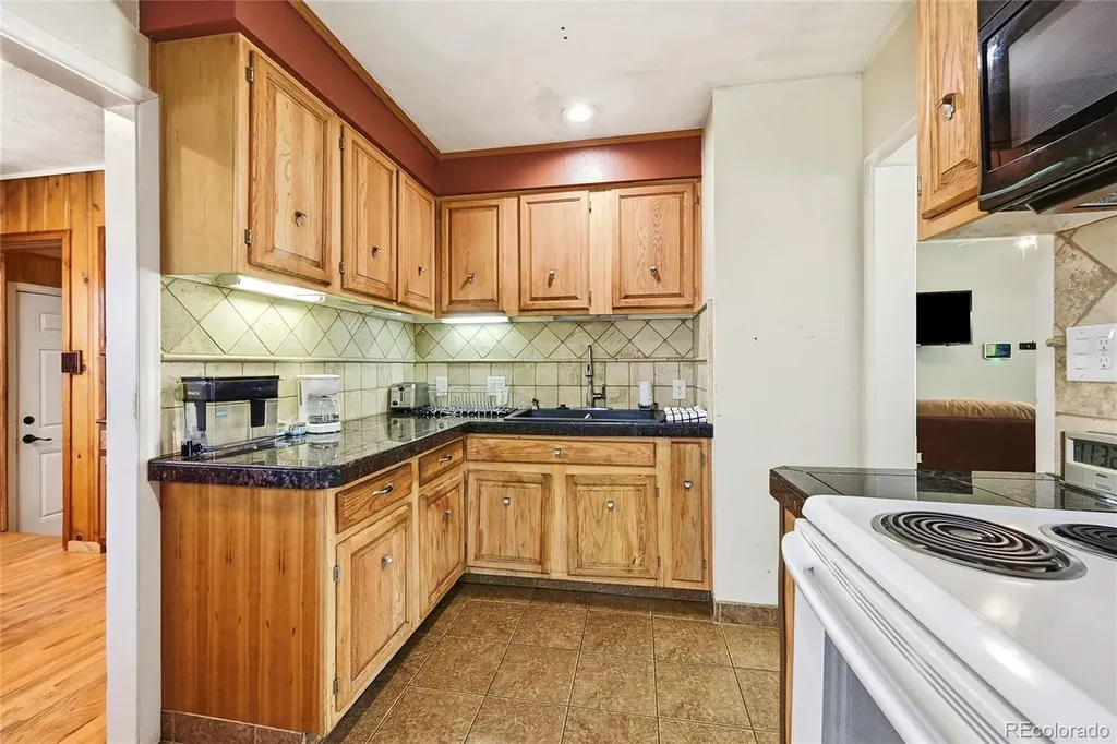 3025 S Delaware Street Englewood CO 80110