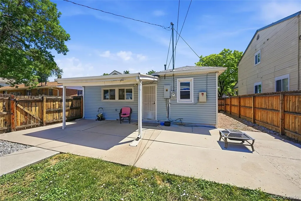 3025 S Delaware Street Englewood CO 80110