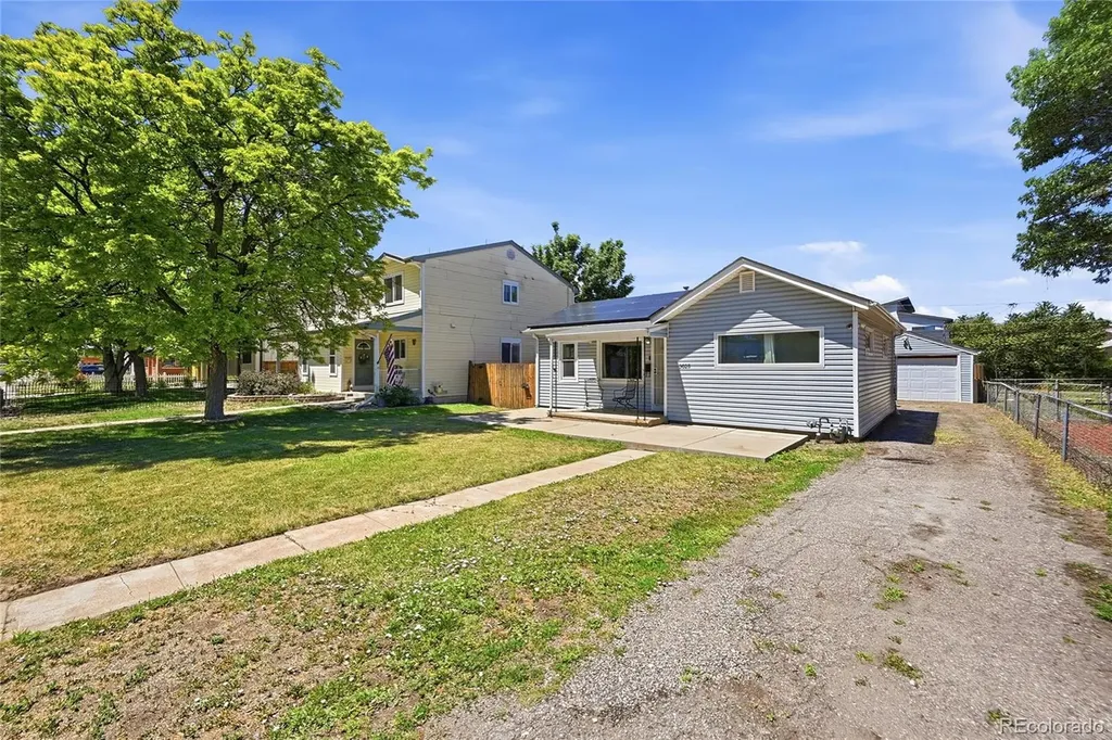 3025 S Delaware Street Englewood CO 80110