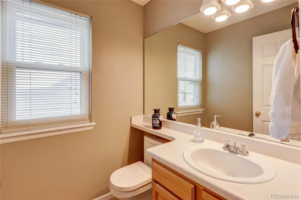 17808 E Oakwood Lane Aurora CO 80016