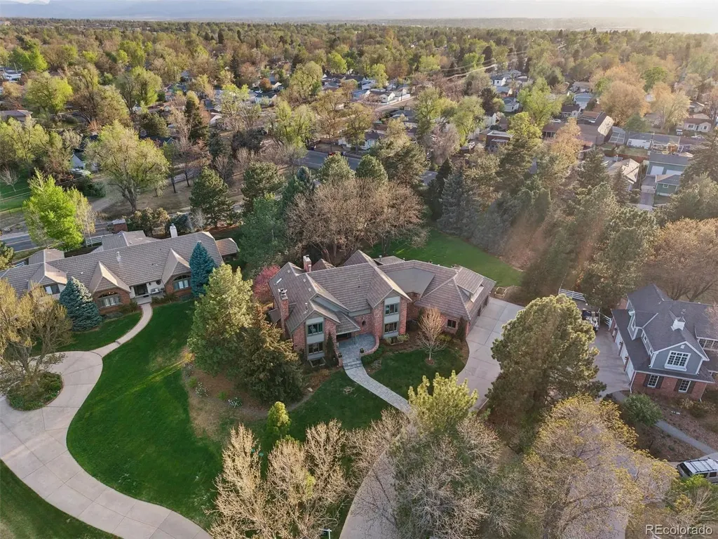 15 Mockingbird Lane Englewood CO 80113