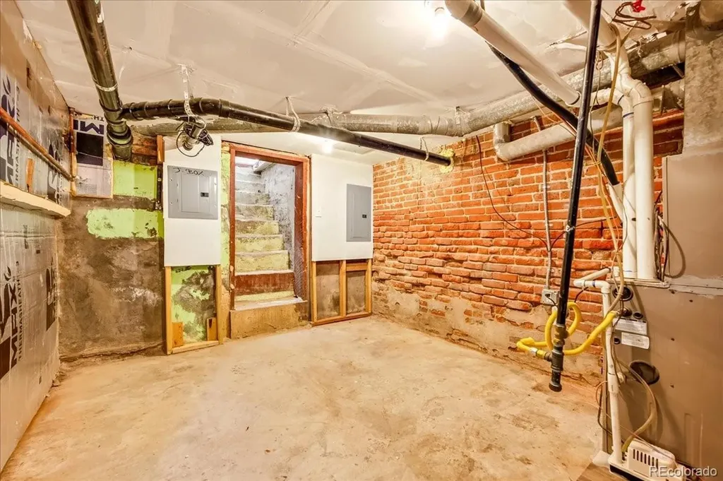 3317 Navajo Street Denver CO 80211
