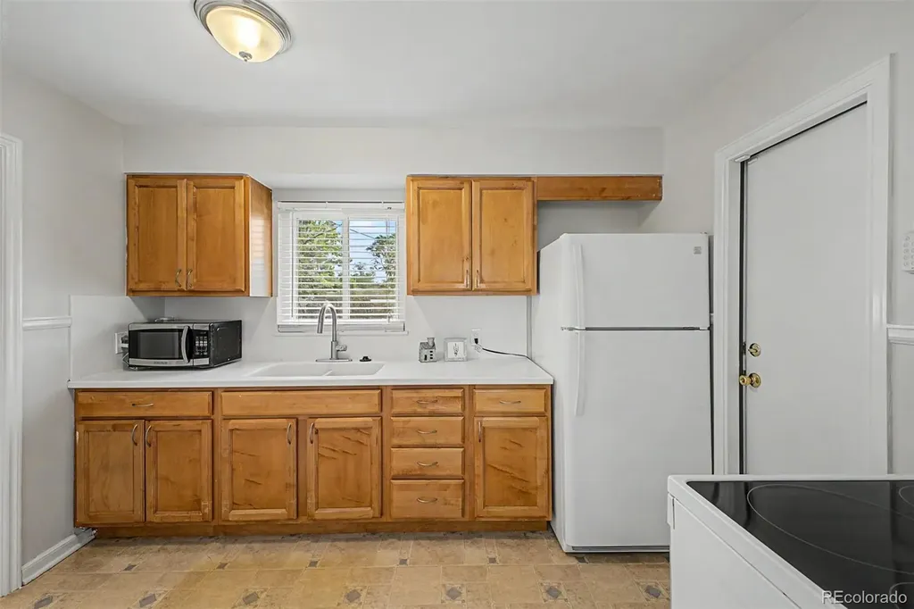 1156 Lansing Street Aurora CO 80010