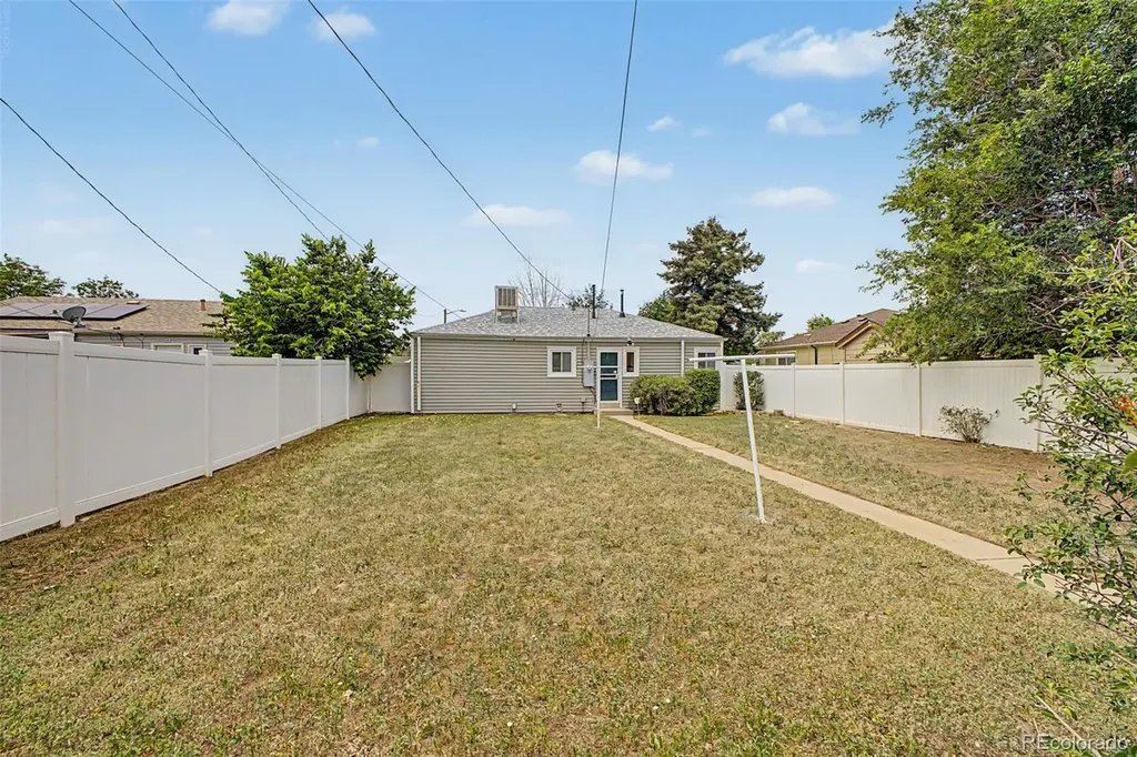 1156 Lansing Street Aurora CO 80010