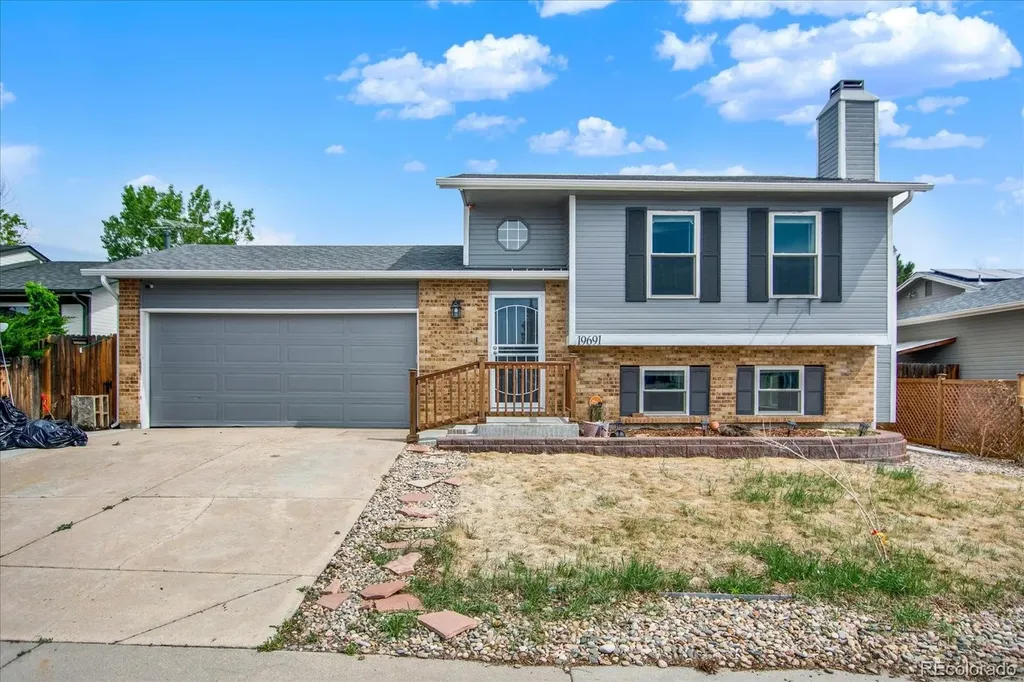 19691 E Navarro Place Aurora CO 80013
