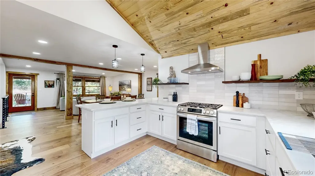 900 Tallaqua Drive Grand Lake CO 80447