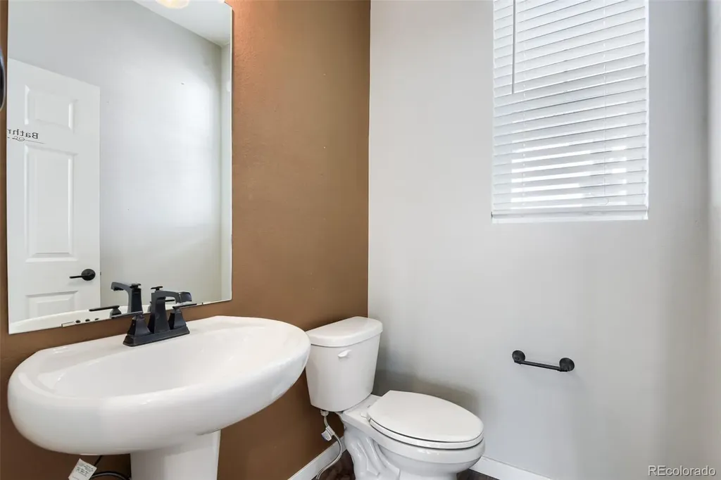 21900 E 46th Place Aurora CO 80019