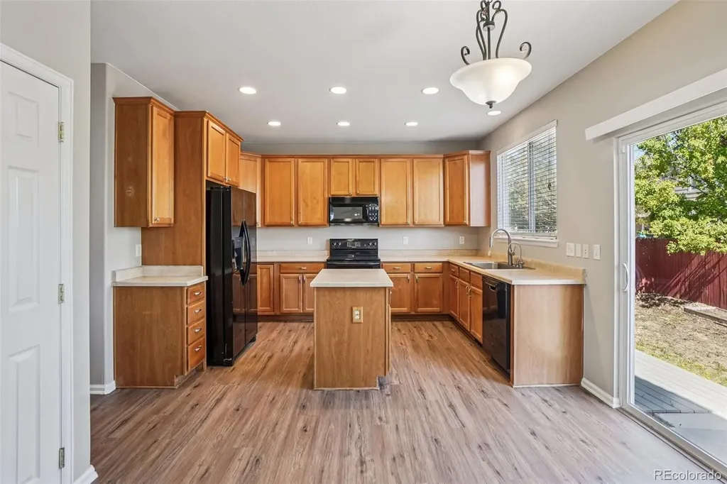 16493 E 98th Way Commerce City CO 80022