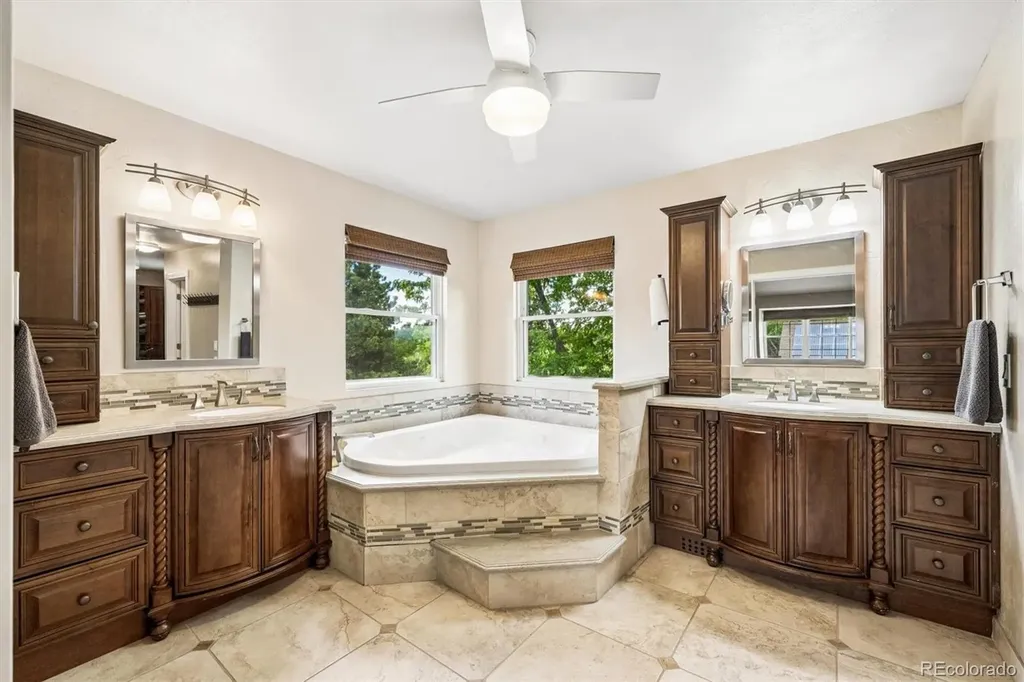 6573 S Kearney Circle Centennial CO 80111