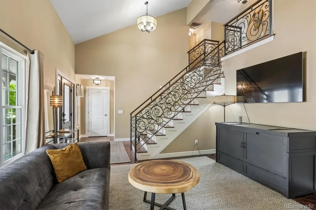 6573 S Kearney Circle Centennial CO 80111