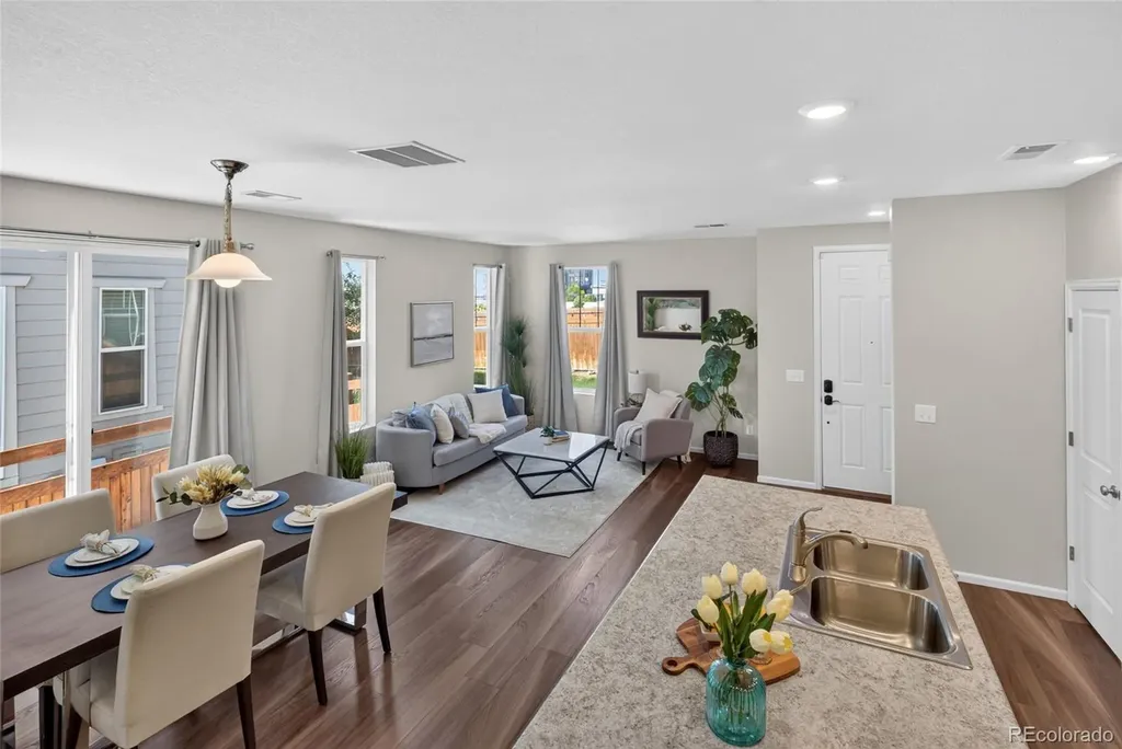 21719 E Quincy Circle Aurora CO 80015