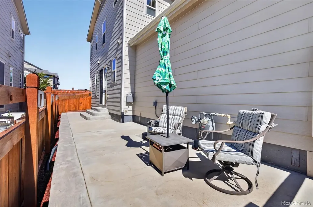 21719 E Quincy Circle Aurora CO 80015