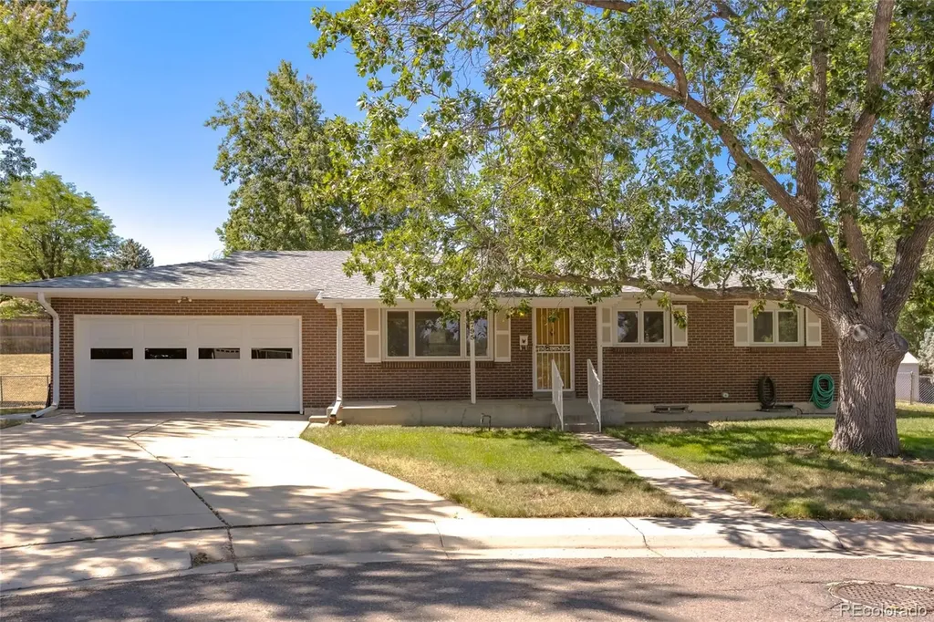 3795 S Uinta Court Denver CO 80237