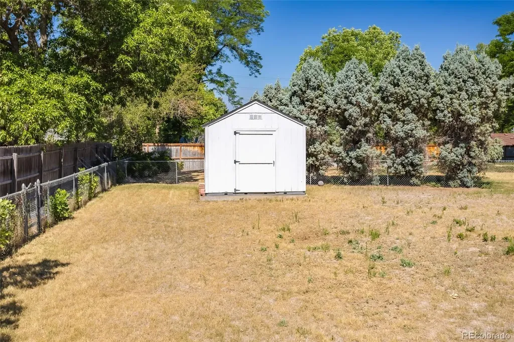 3795 S Uinta Court Denver CO 80237