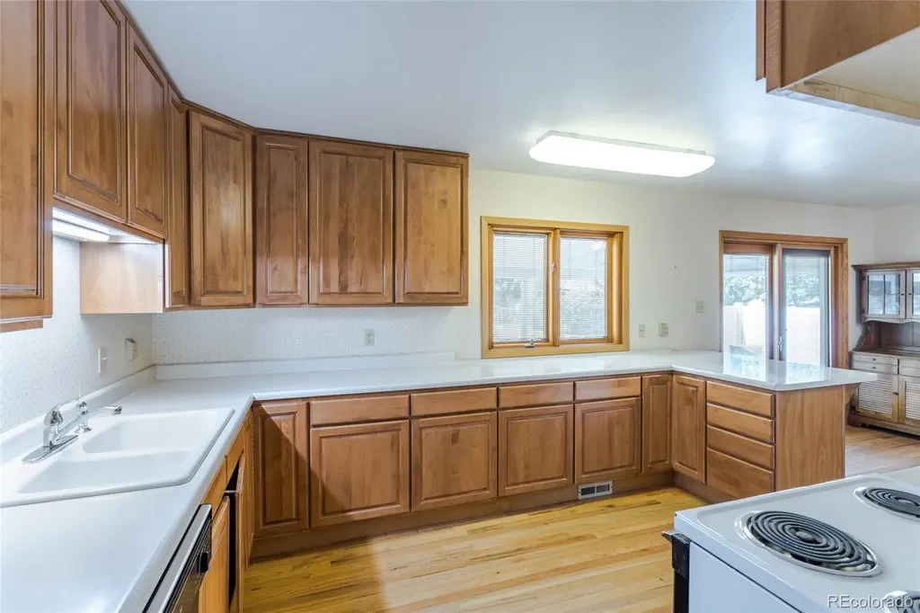 3795 S Uinta Court Denver CO 80237