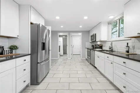 8035 W 9th Avenue Lakewood CO 80214