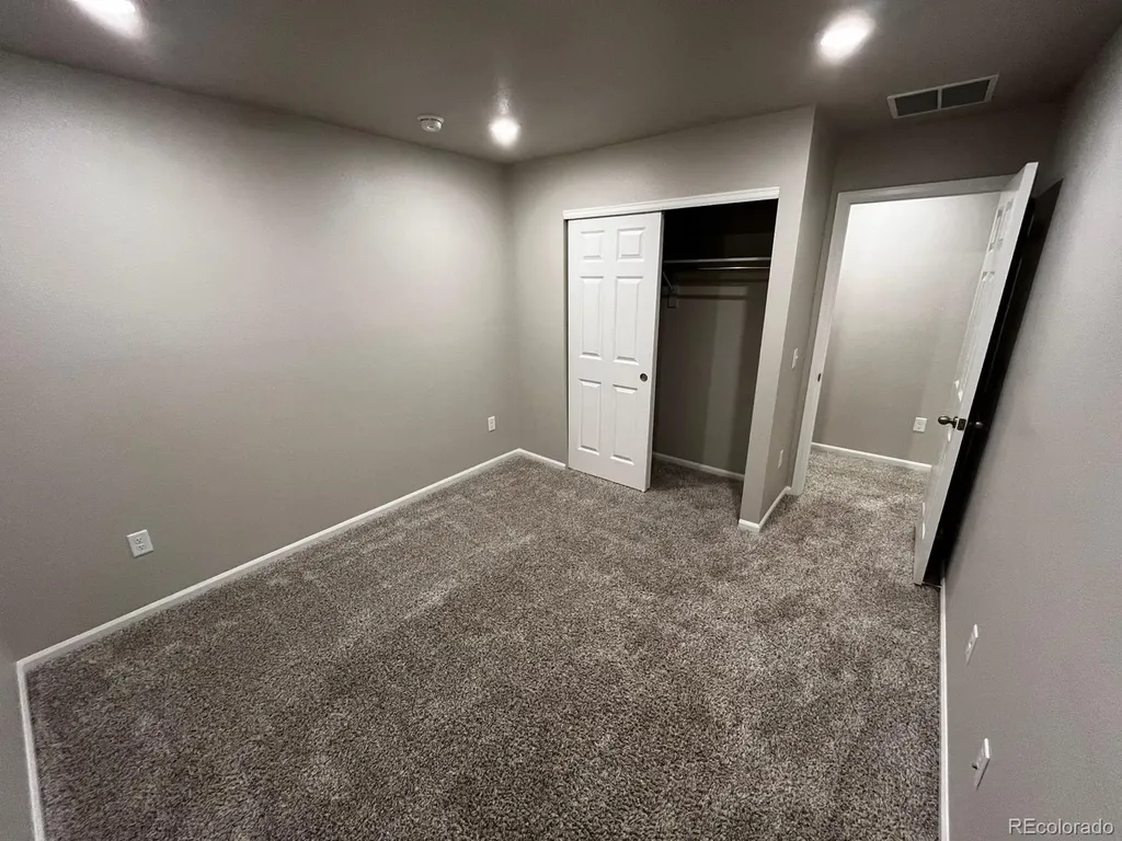 13761 Via Varra Broomfield CO 80020