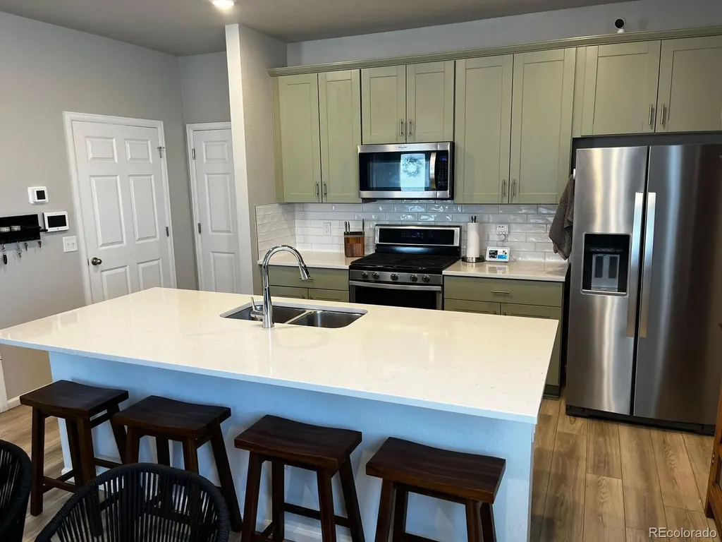 13761 Via Varra Broomfield CO 80020