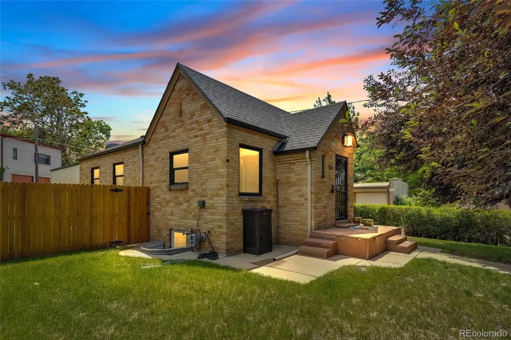 3232 W Scott Place Denver CO 80211
