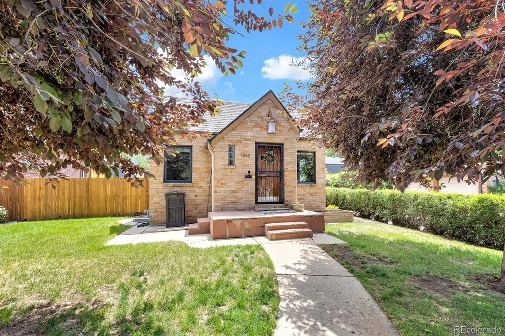 3232 W Scott Place Denver CO 80211