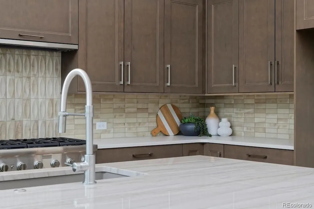 2298 Star Hill Street Longmont CO 80503