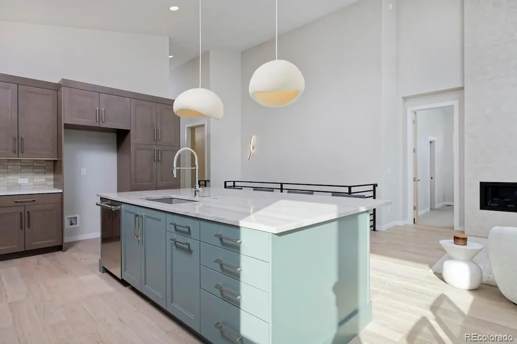 2298 Star Hill Street Longmont CO 80503