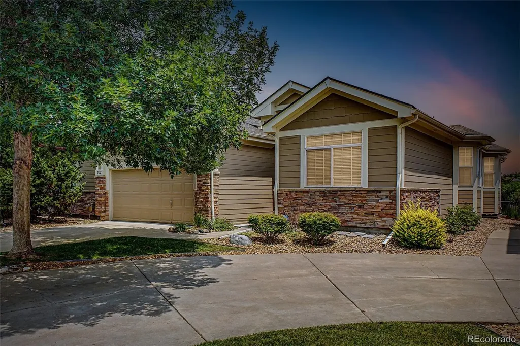 13832 Legend Way Broomfield CO 80023