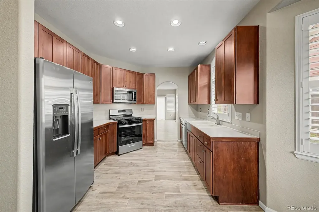 13832 Legend Way Broomfield CO 80023