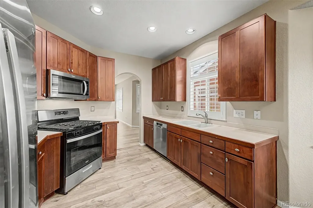 13832 Legend Way Broomfield CO 80023
