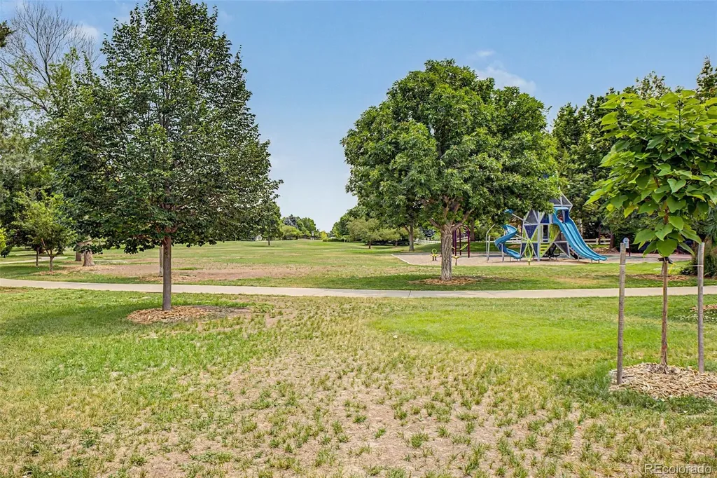 13832 Legend Way Broomfield CO 80023