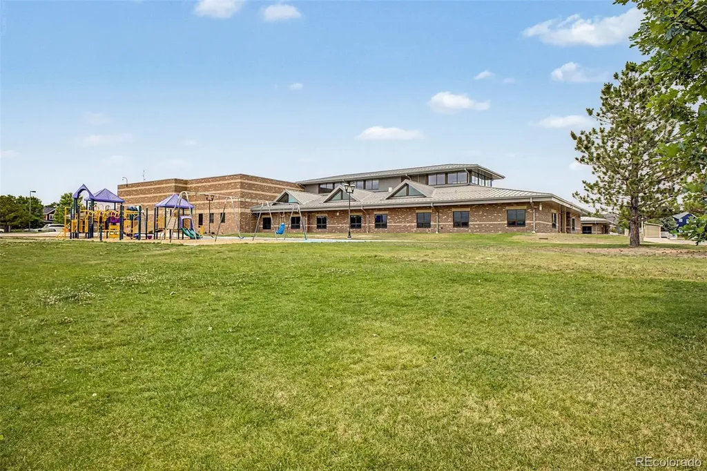 13832 Legend Way Broomfield CO 80023