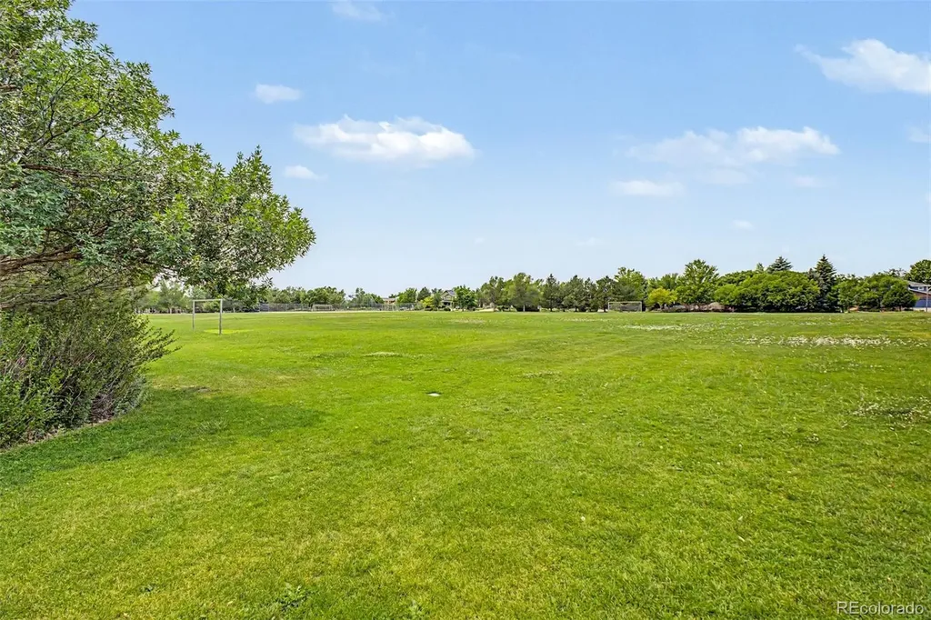 13832 Legend Way Broomfield CO 80023