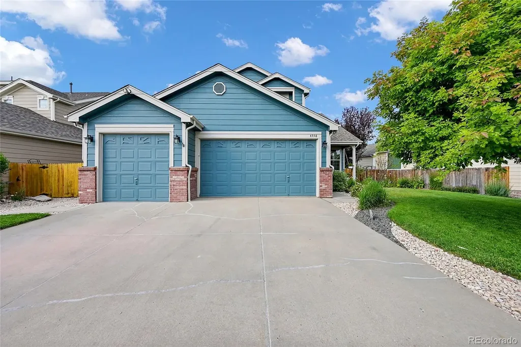 4558 S Ireland Street Aurora CO 80015