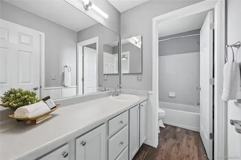 4558 S Ireland Street Aurora CO 80015