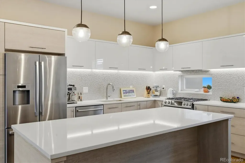 1714 Hooker Street Denver CO 80204