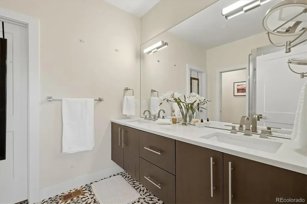 1714 Hooker Street Denver CO 80204