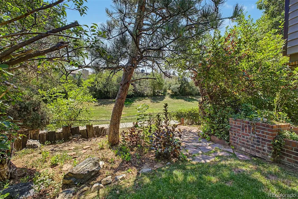 8822 W 79th Avenue Arvada CO 80005
