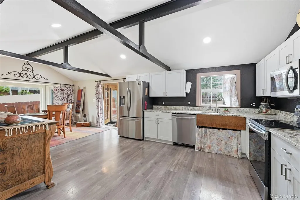 1625 N Mountain Estates Road Florissant CO 80816