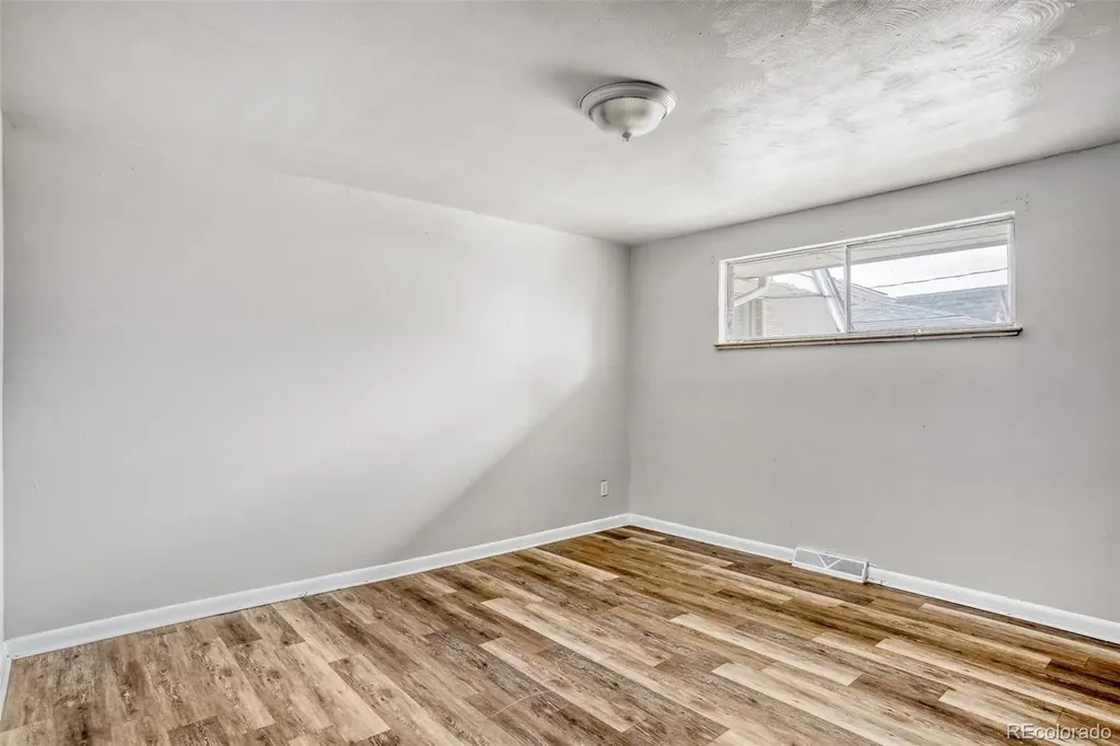 1231 Akron Street Aurora CO 80010
