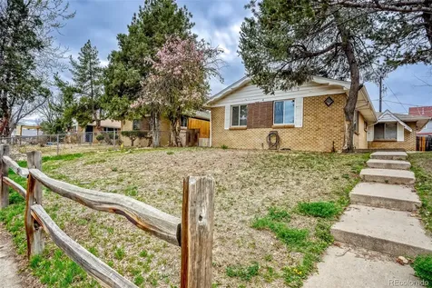 1231 Akron Street Aurora CO 80010