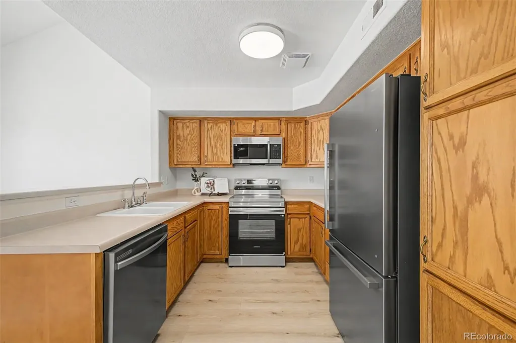 1000 S Yampa Street Aurora CO 80017