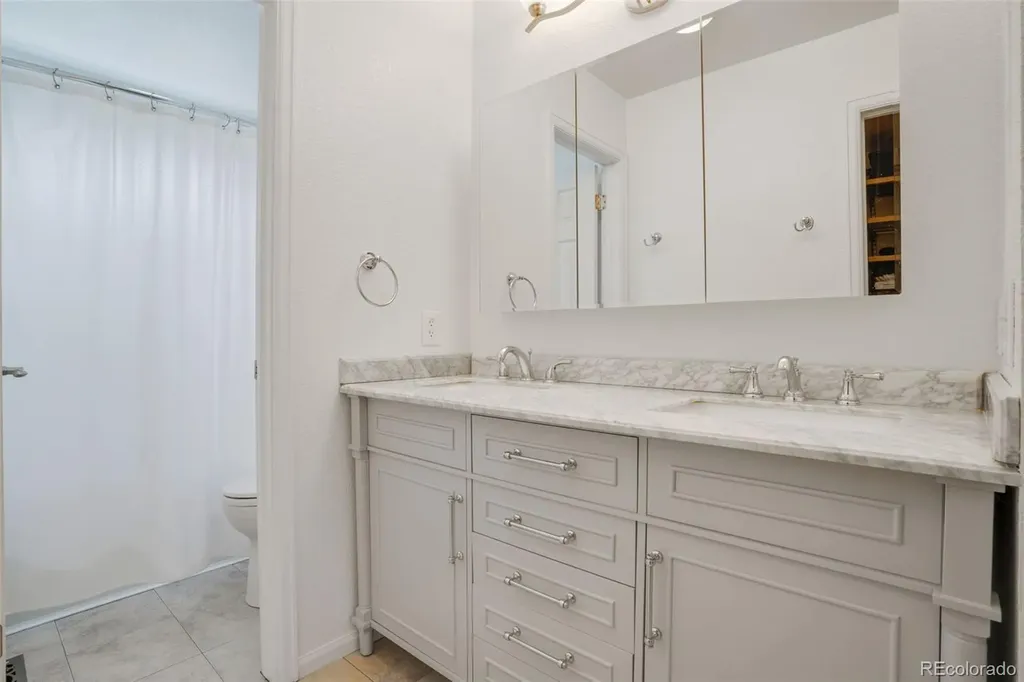 346 W Jamison Place Littleton CO 80120
