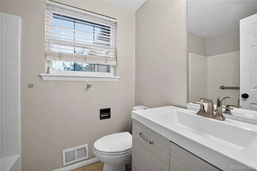 22471 E Princeton Drive Aurora CO 80018