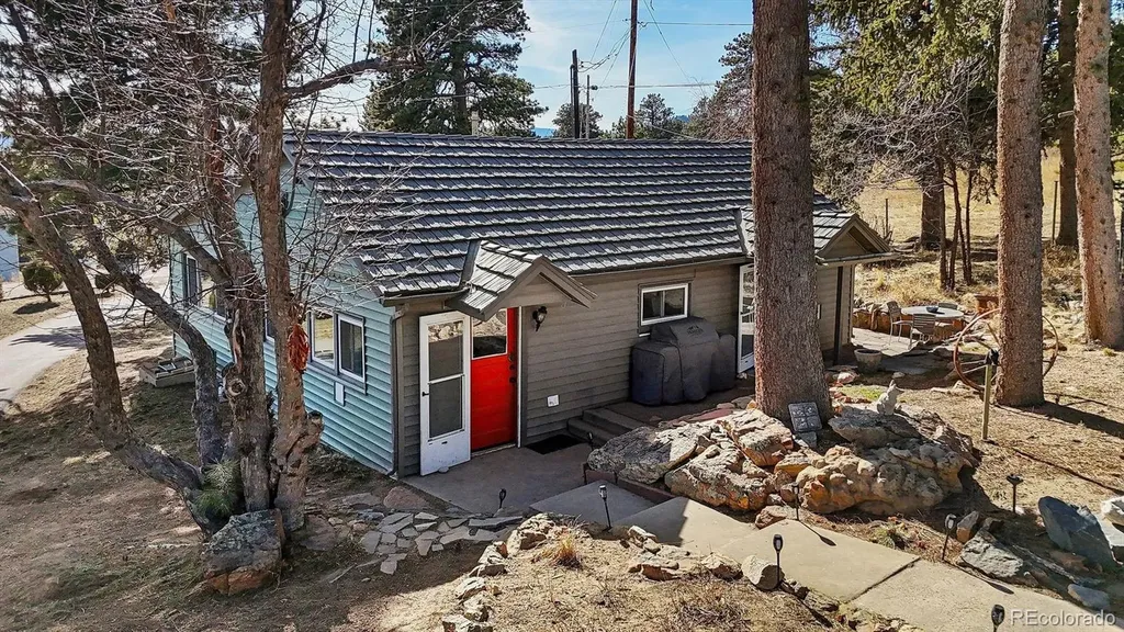 21967 Mountsfield Drive Golden CO 80401