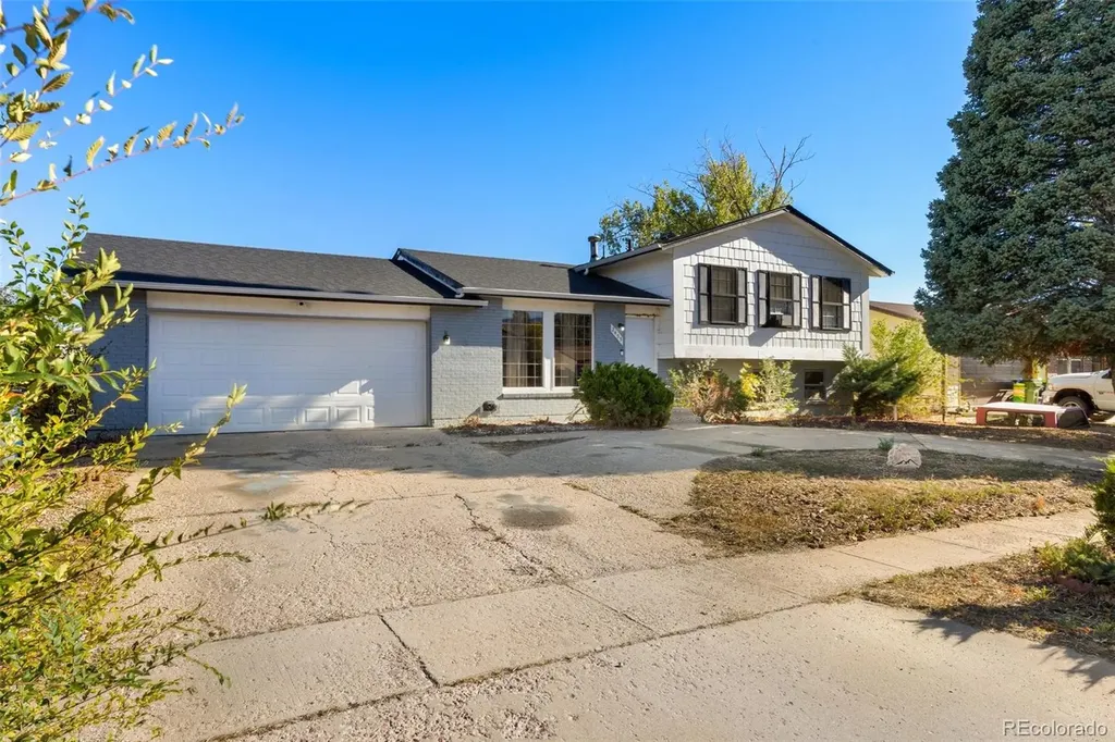 2455 Payne Circle Colorado Springs CO 80916