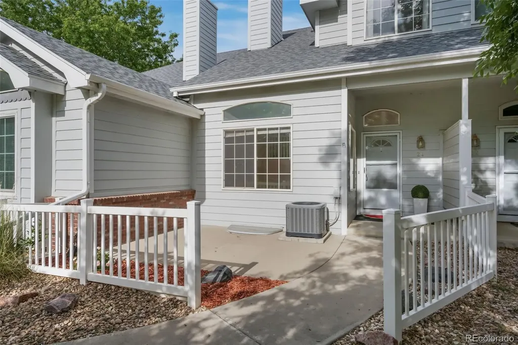 24 Lindenwood Circle Johnstown CO 80534