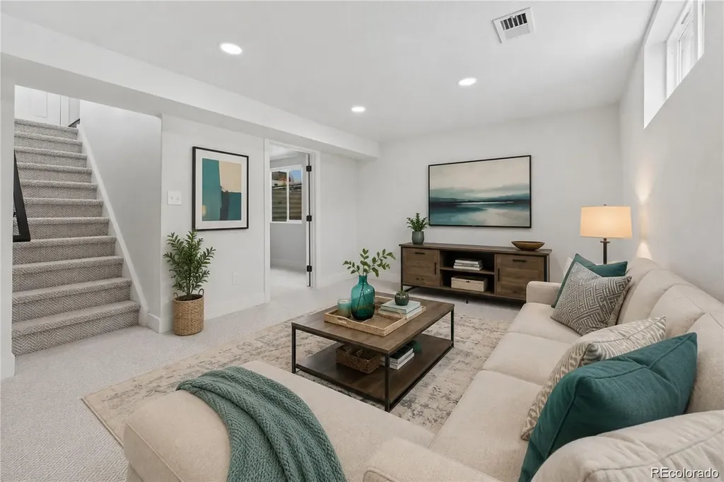 1370 Zenobia Street Denver CO 80204